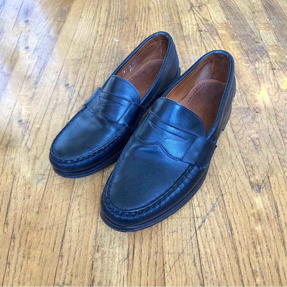 Allen Edmonds “Cavanaugh” Black Penny Loafers size 9 D